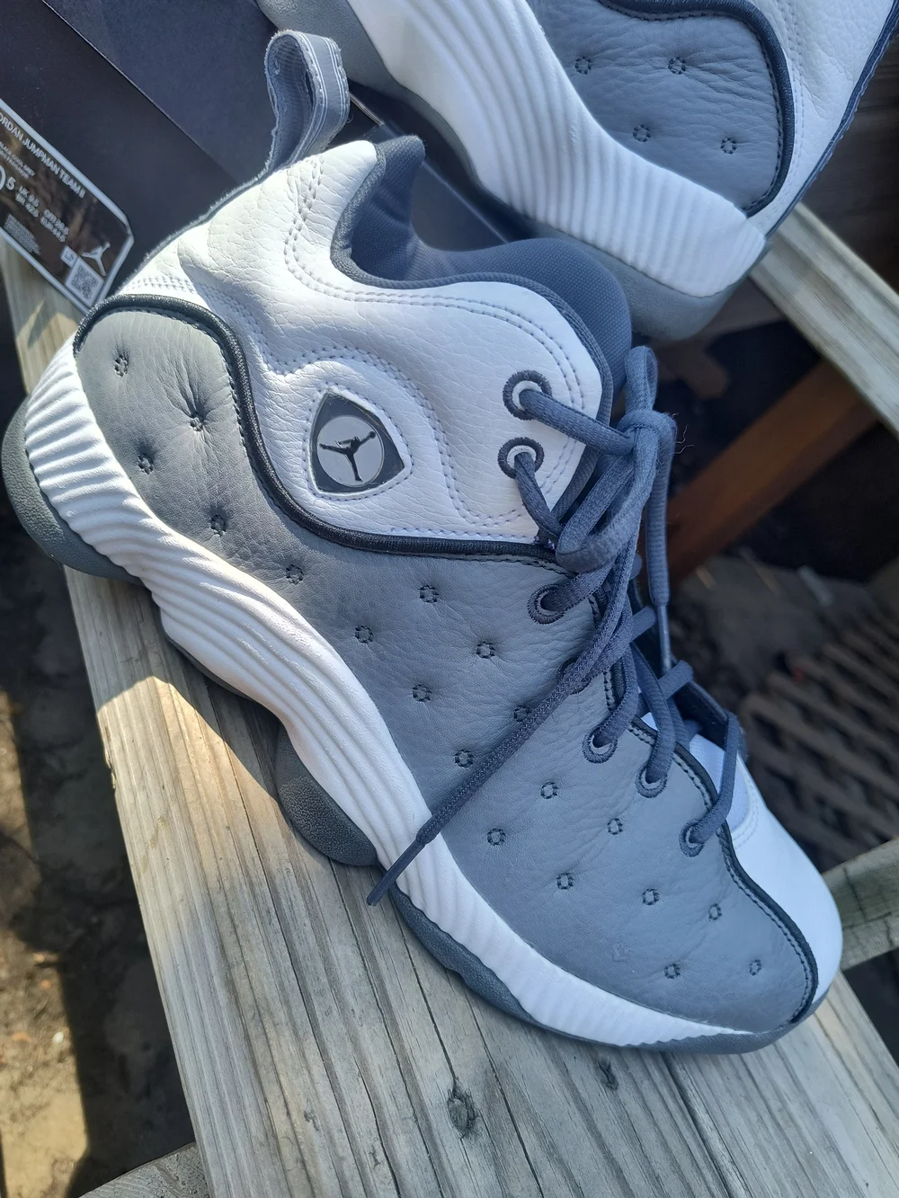 *Like New With box* Jordan Grey and White Mens 10.5